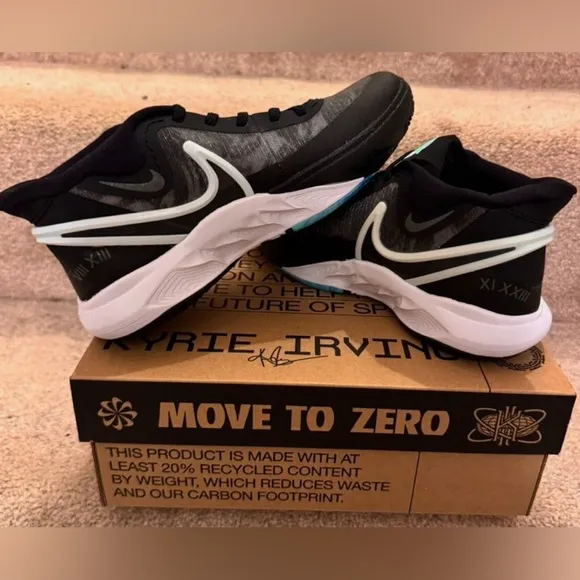 Nike Kyrie 8 GO Orca