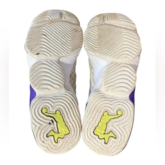 Nike Lebron 16 Buzz Lightyear Basketball Shoes Boys