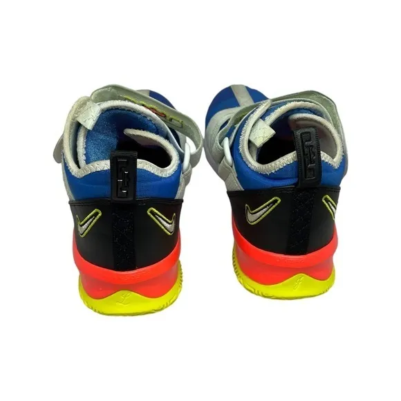 Nike LeBron James Soldier 13‎ XIII SFG Youth Shoe Size 5 Blue Crimson AR4225-401