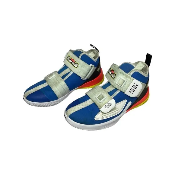 Nike LeBron James Soldier 13‎ XIII SFG Youth Shoe Size 5 Blue Crimson AR4225-401