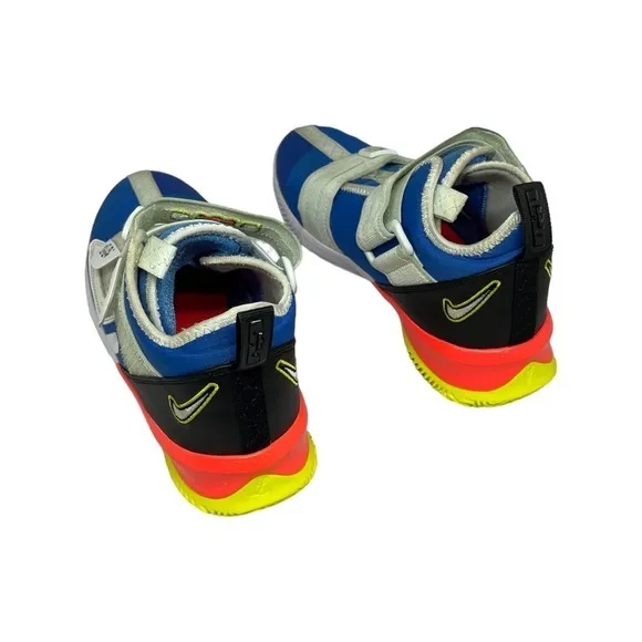 Nike LeBron James Soldier 13‎ XIII SFG Youth Shoe Size 5 Blue Crimson AR4225-401