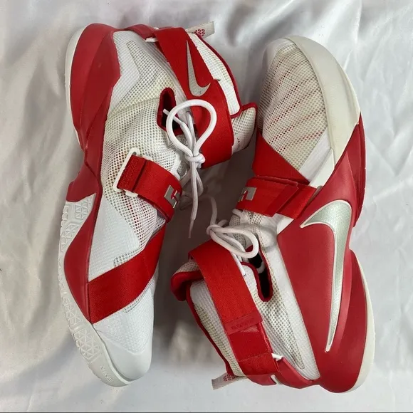 Nike Lebron James Zoom Soldier Basketball Hightops