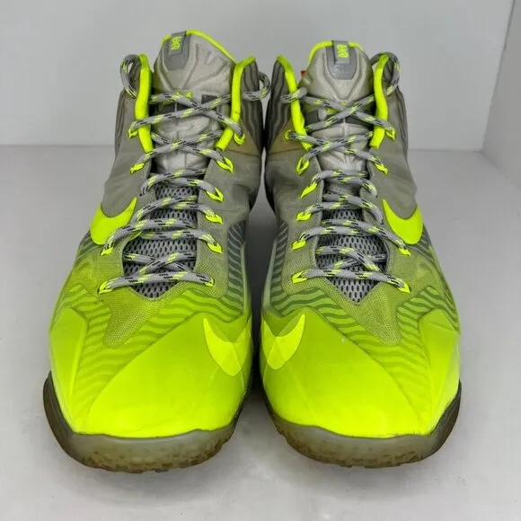 Nike Mens 683252-074  Grey Volt Maison du LeBron 11 Size 11.5 Basketball Shoes