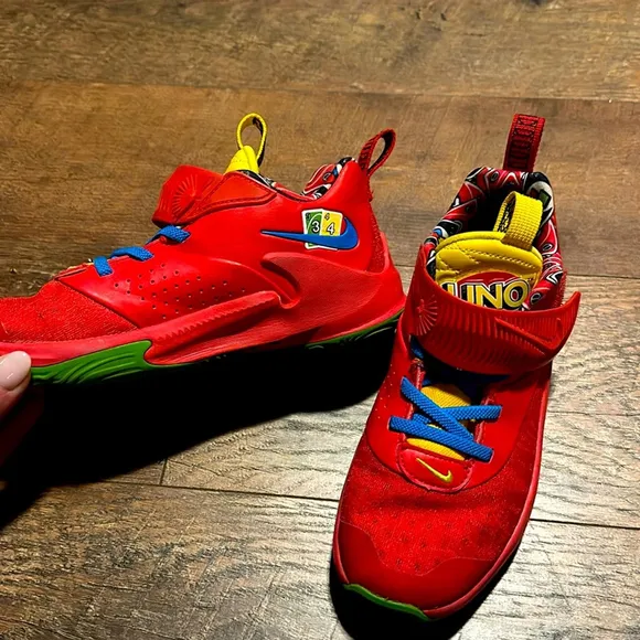Nike Uno Zoom Freak 3 NRG 50th Anniversary Red- Size 2Y Youth basketball shoe