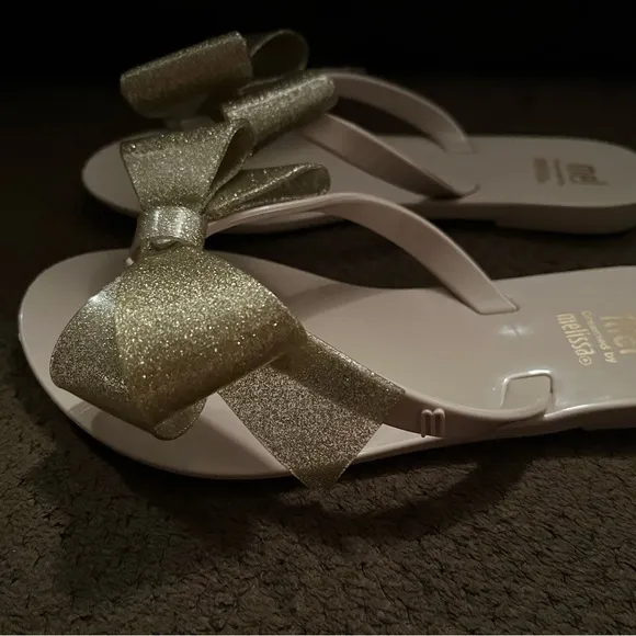 NWOB MINI MELISSA Girls' Mel by Melissa Harmonic Bow III Flip Flops Size 13