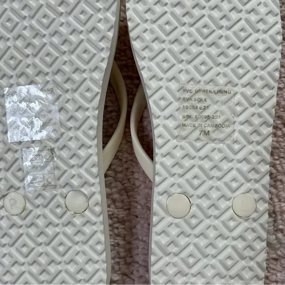 NWOT Ivory Rose Tory Burch Floral Flip Flops Size 7M