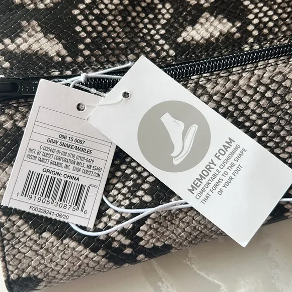 NWT Universal Thread Marlee Faux Snakeskin Pattern Tall Boots Womens Sz 8