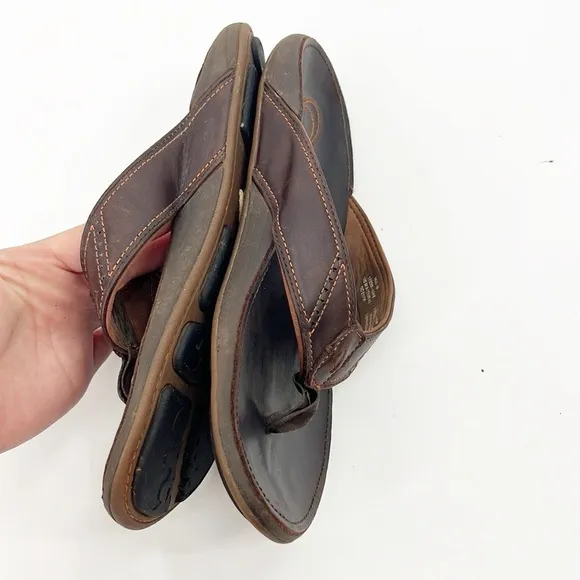 Olukai Nui Leather Sandals Flip Flops EVA Leather Footbed Outboard Straps Size 9