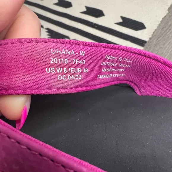 Olukai Ohana Flip Flops Thong Sandal in Orchid Size 8