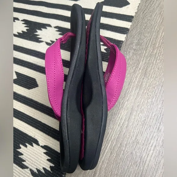 Olukai Ohana Flip Flops Thong Sandal in Orchid Size 8