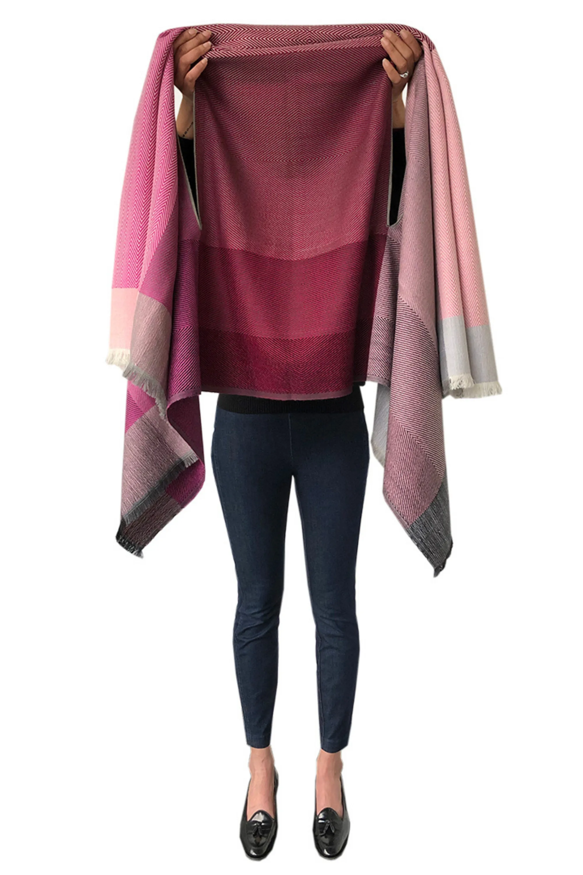 PETITE Daria Cape Ishikari