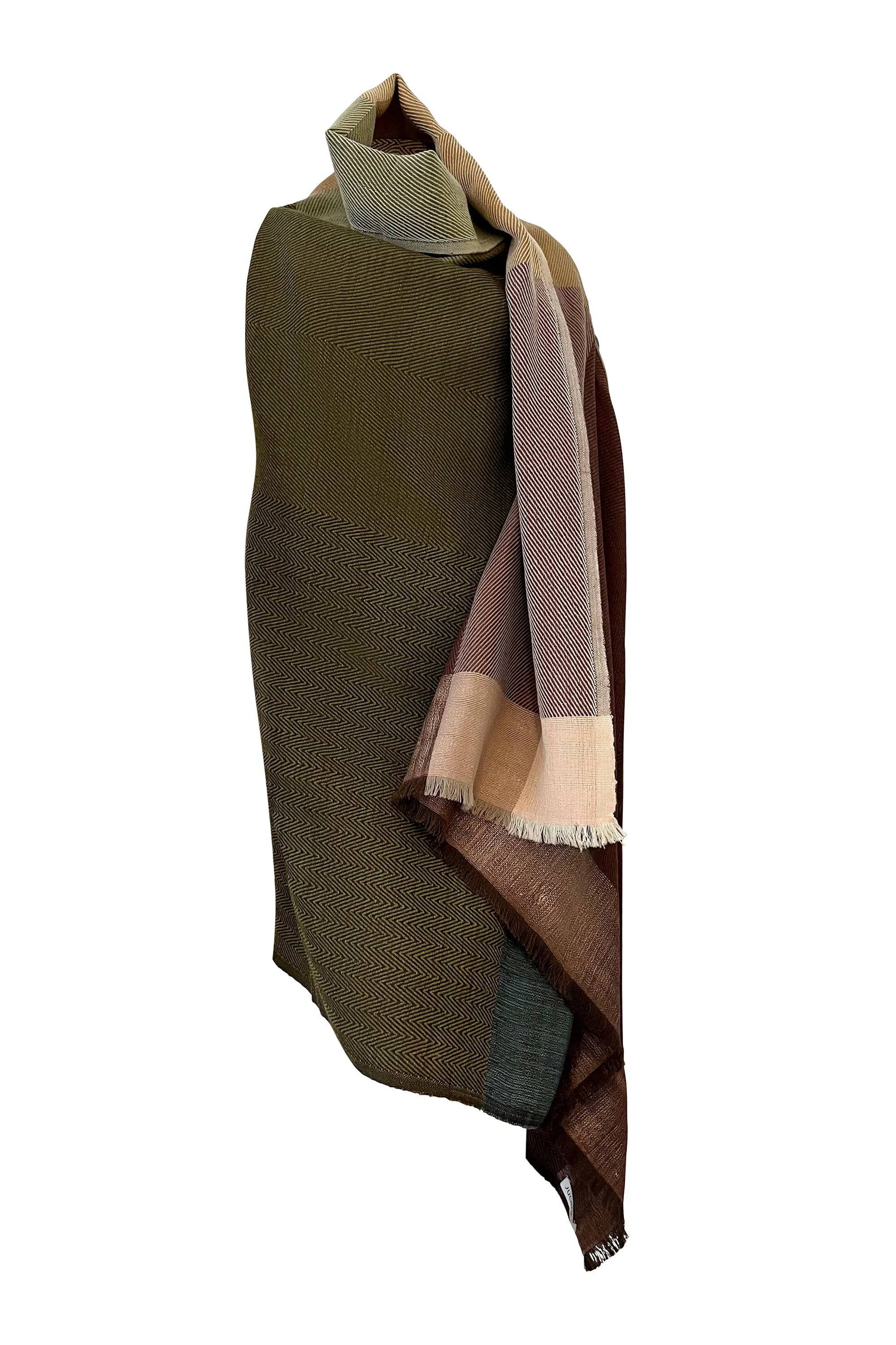 PETITE Daria Cape Mekong