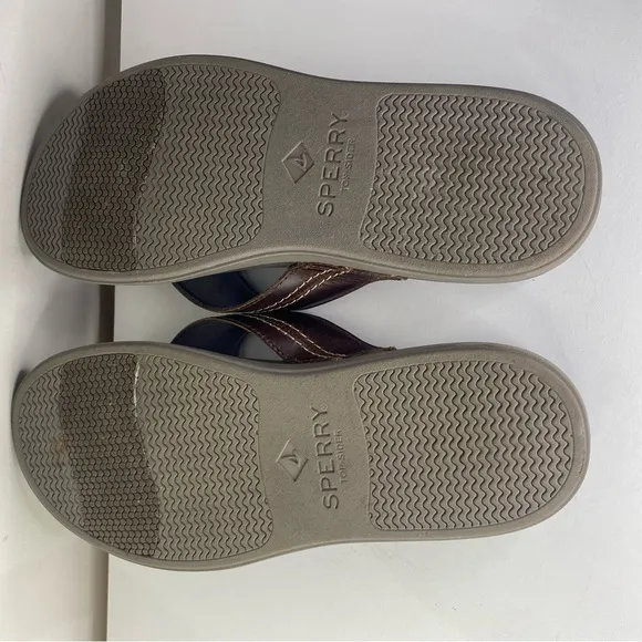 Sperry Men's Brown Leather Plushwave Flip Flops Size 9