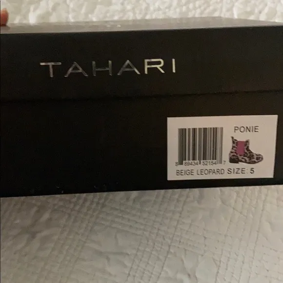 Tahari Ponie Chelsea Bootie (Baby)