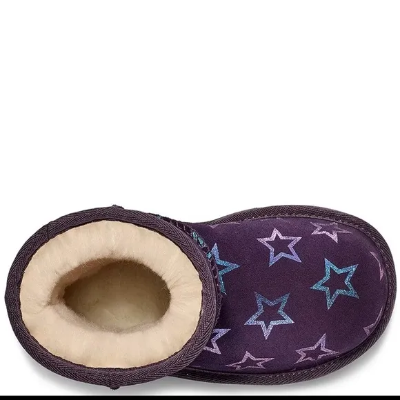 UGG Boots- Girls' Classic II Iridescent Winter Boots (Toddler sz 8) purple stars