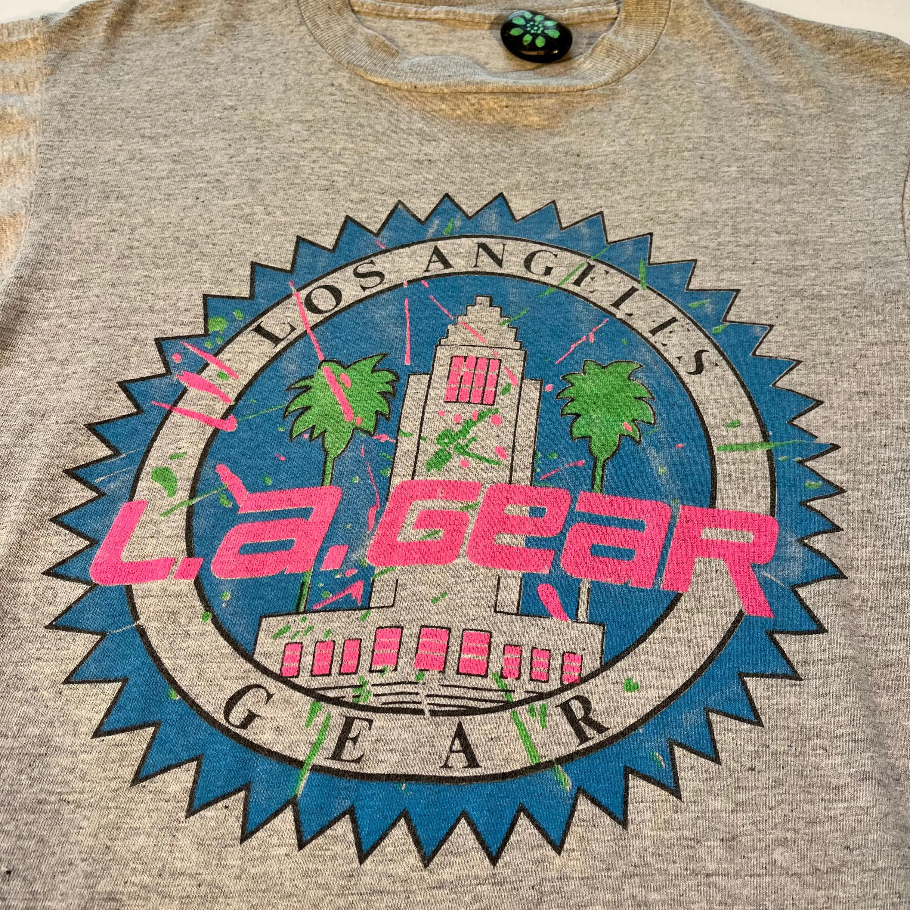 VTG Single Stitch LA GEAR City Skyline Graphic Tee - Grey/Neon