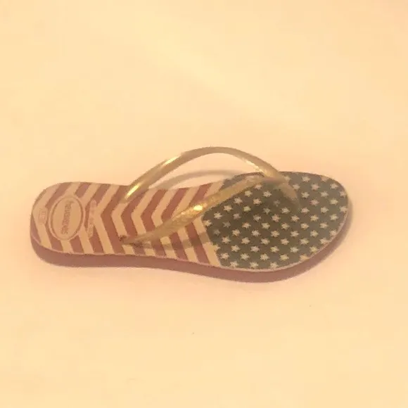 Women's Rare Brazilian Flip Flops “The Real Ones” Size 2Y
