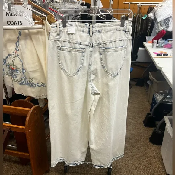 XIX Palms x Tribal Brooke High-Rise Wide Crop Jeans – Size 4